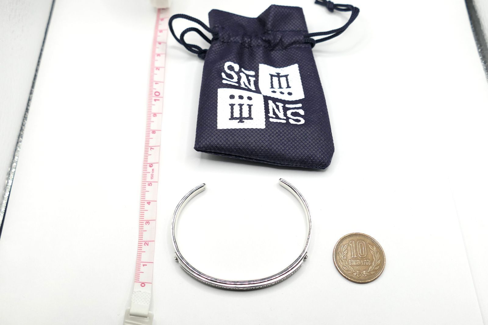 新品 未使用 ドクターモンロー メッセージ プレート バングル
