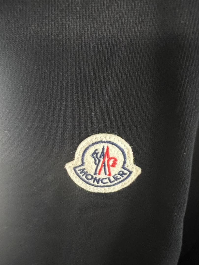定価11万円！！☆新品未使用タグ付き品☆MONCLER ストライプライン