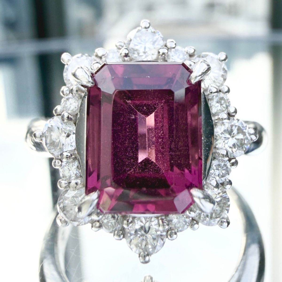 Pt900 ロードライトガーネット3.03ct ダイヤモンド0.71ct リング 