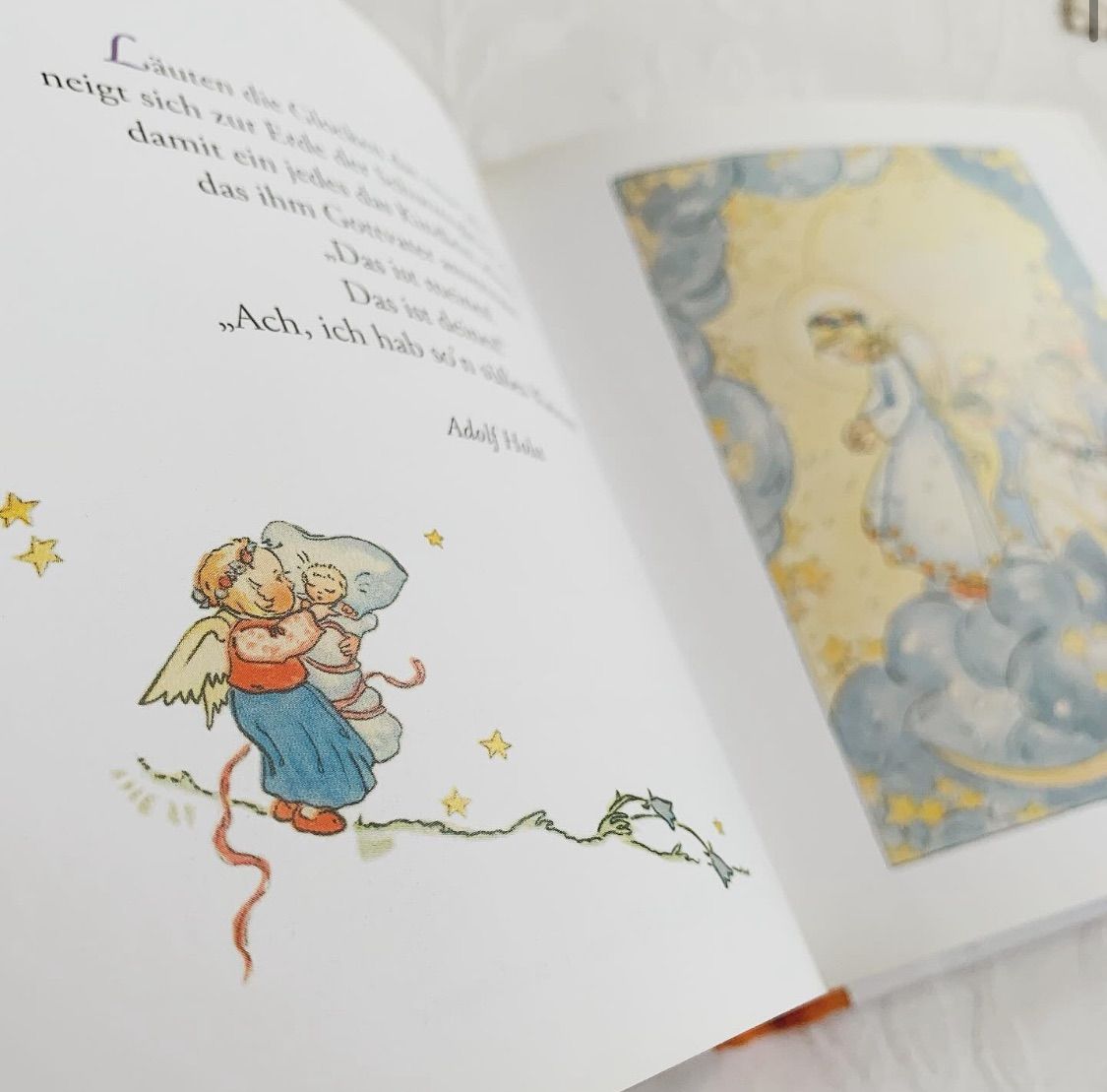 ドイツ洋書 ふんわり癒される天使の絵本 -星空や花畑を歩く愛らしい