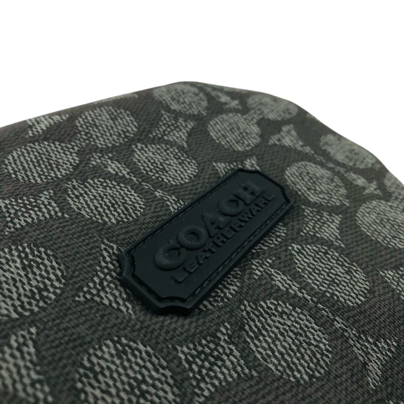 新品未使用☆COACH・コーチ【エッセンシャル】メンズ シグネチャー総柄