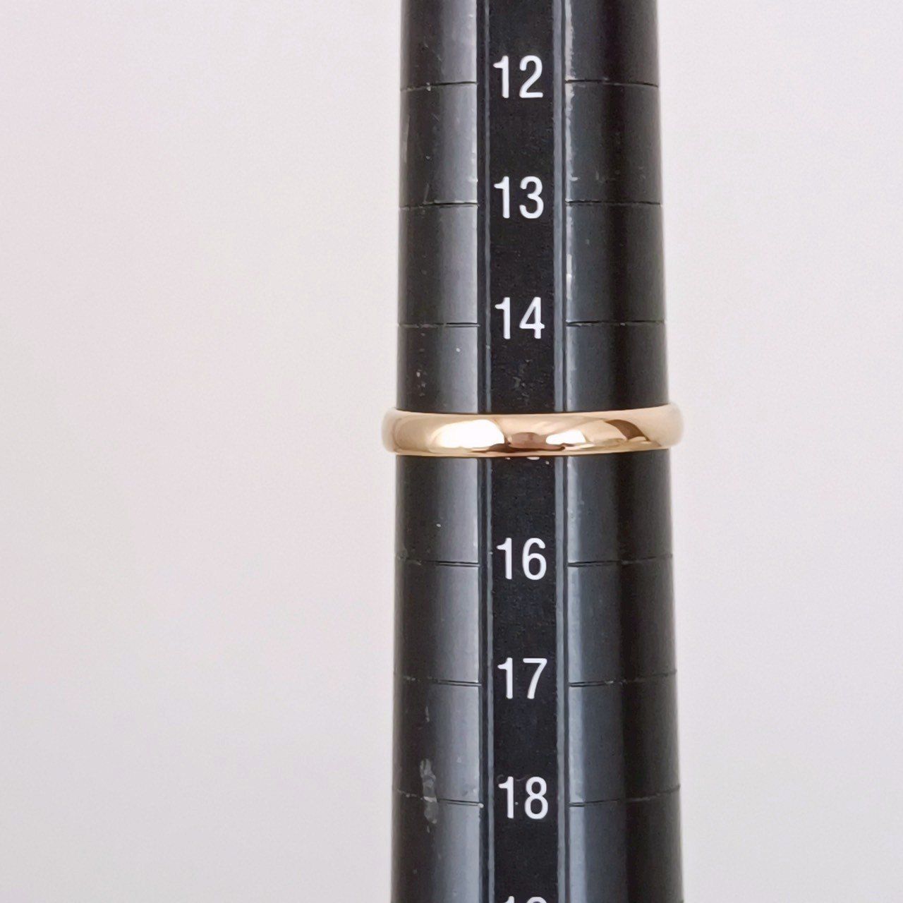 18金 K18 男女兼用 シンプル 鏡面 甲丸リング 1.8g 15号 Z643 - メルカリ
