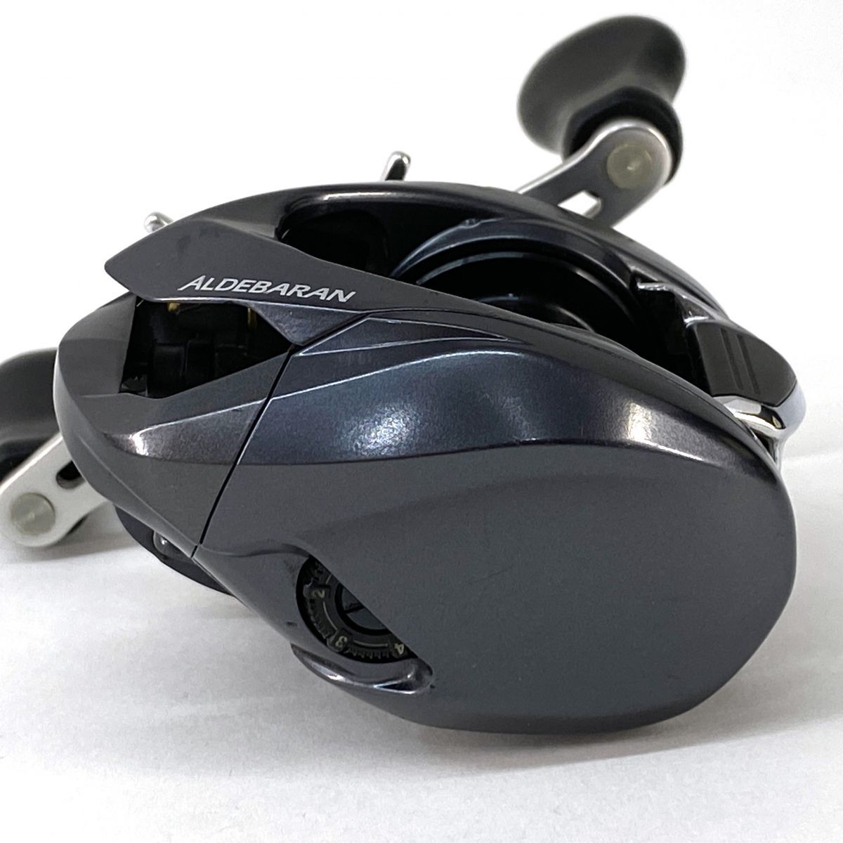 SHIMANO シマノ 15 ALDEBARAN アルデバラン 50 03384 右ハンドル