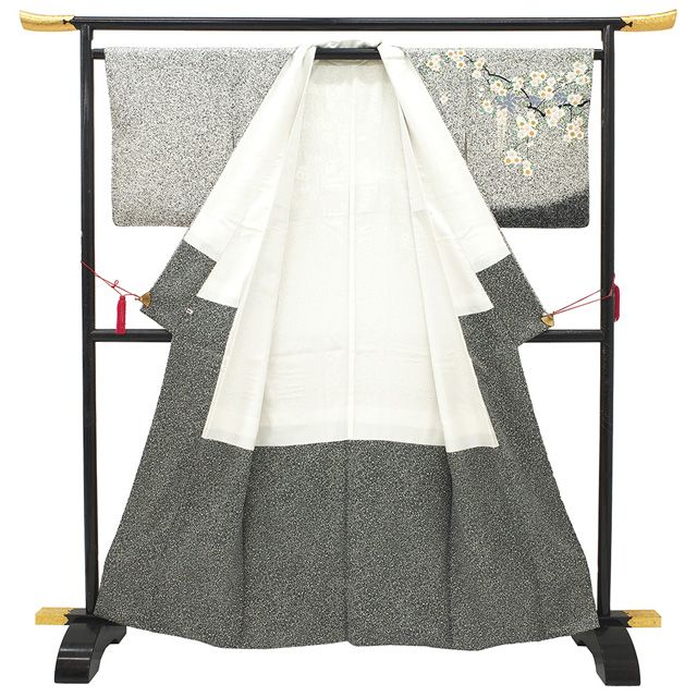 訪問着 着物 未使用 フォーマル 正絹 袷 白黒 菊 桜 梅 草花 上質 新古品 美品 仕立て上がり 身丈161 裄丈65.5 Ｍサイズ みやがわ sb17321 新古品】 訪問着 着物 未使用 フォーマル 正絹 袷 白 黒 菊 桜 梅 草花