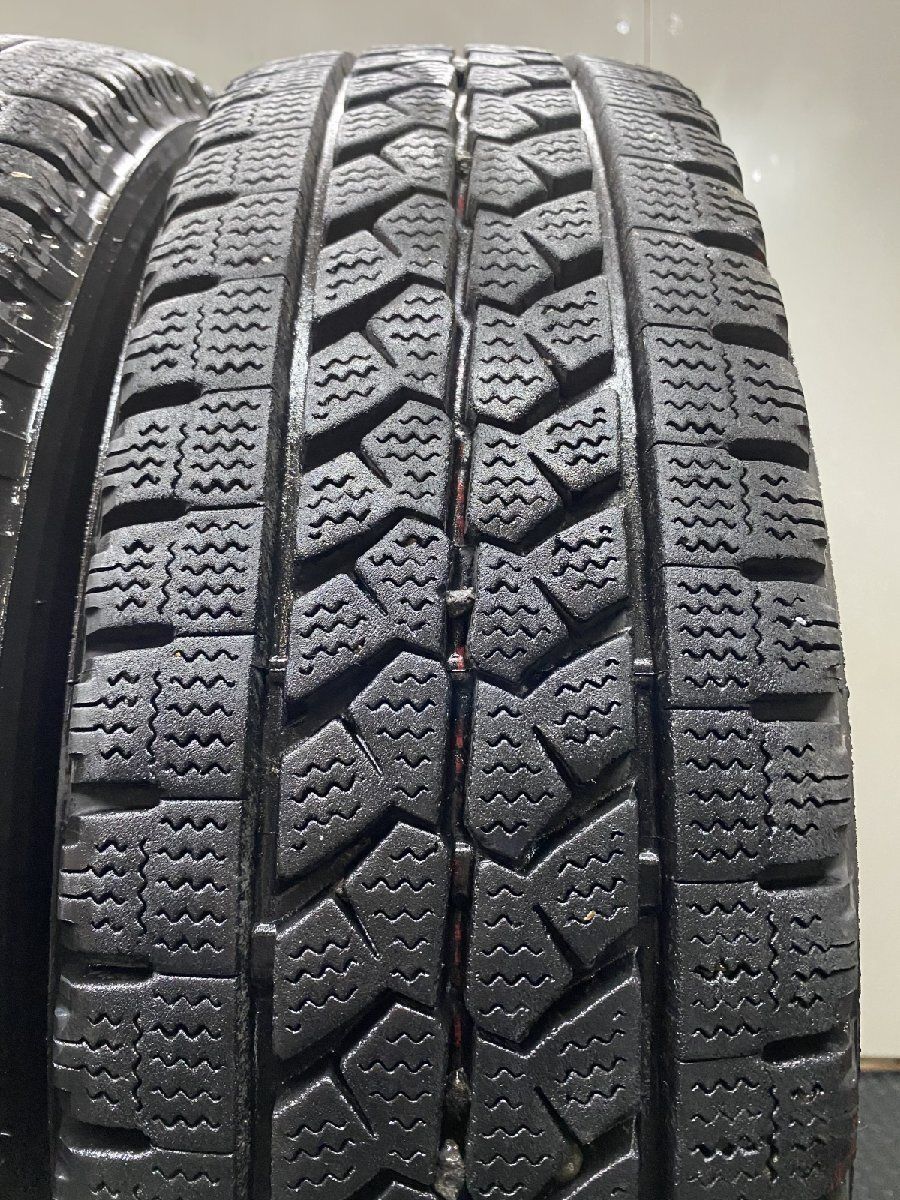 BS BLIZZAK W979 195/75R15 109/107L LT 15インチ ライトトラック用 スタッドレス 4本 22年製 バリ溝 トヨエース デュトロ等　(STK089) BS BLIZZAK W979 195/75R15 109/107L LT 15インチ ライトトラック用