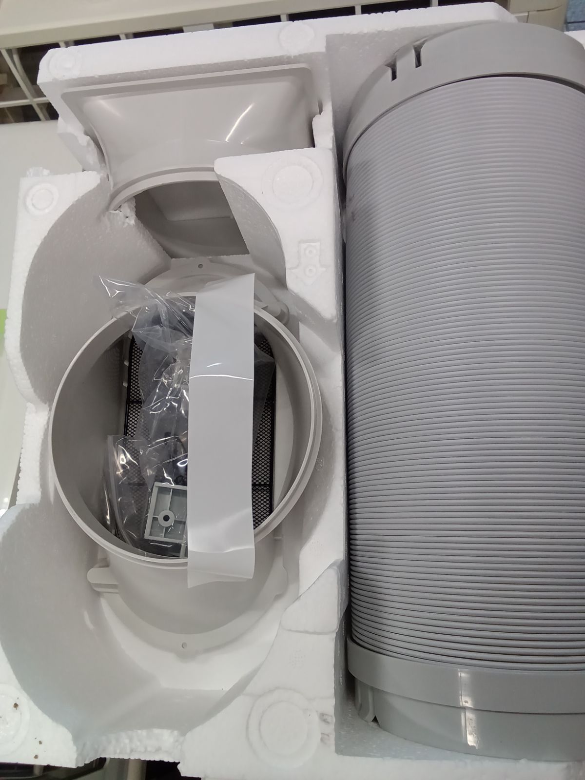 ☆リユースのサカイ横浜南店☆ Hisense ハイセンス スポットエアコン 