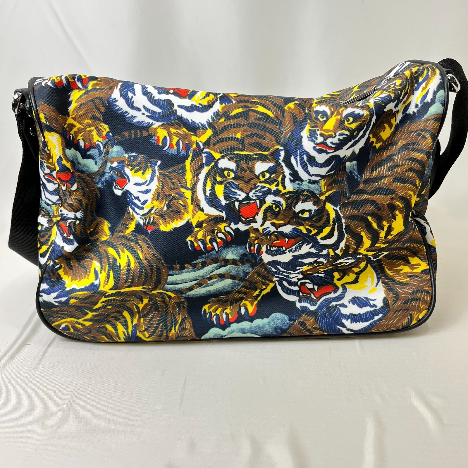 KENZO ケンゾー ショルダーバッグ タイガー 虎 総柄 マルチカラー 鞄