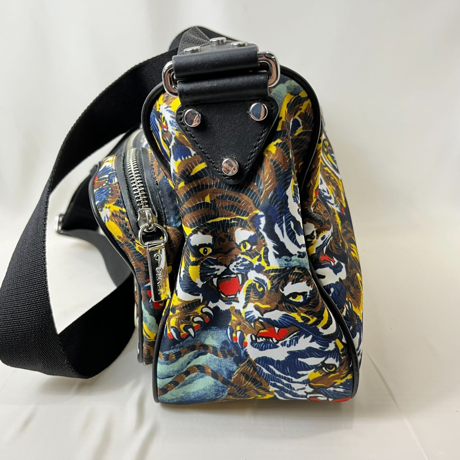 KENZO ケンゾー ショルダーバッグ タイガー 虎 総柄 マルチカラー 鞄