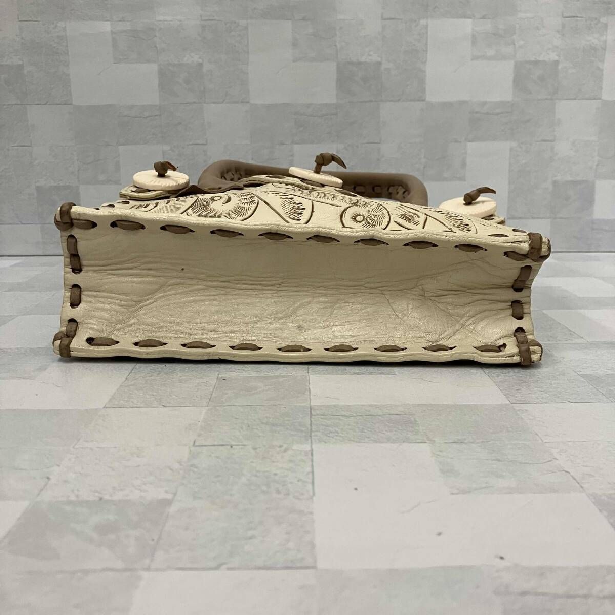 CARVING TRIBES カービングトライブス ショルダーバッグ ハンドバッグ 
