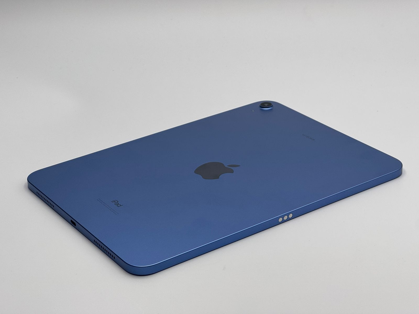 【美品】iPad 第10世代 64GB Wi-Fi ブルー【バッテリー94%】 ムスビー｜iPad(第10世代） Wi-Fi+Cellular 64GB ブルー au版