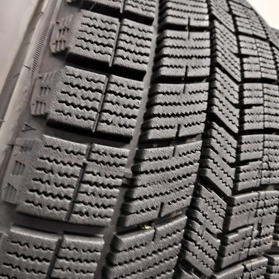 ◇本州・四国は送料無料◇ ＜スタッドレスタイヤ 2本＞ 215/45R17 