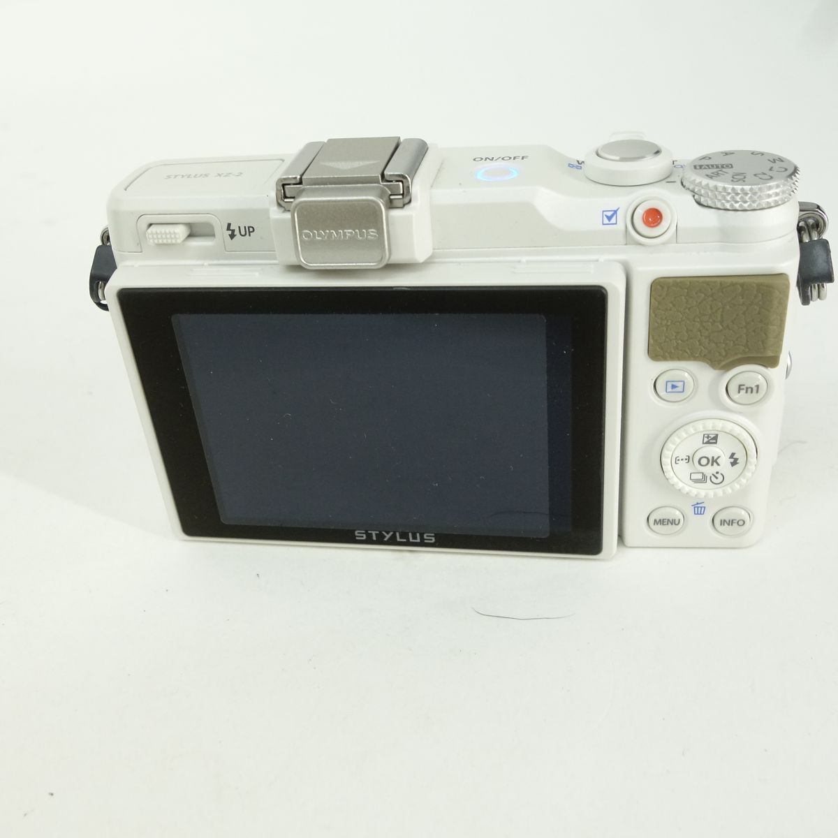 【美品】オリンパス XZ-2 オールドコンデジ レトロデジカメ ホワイト オリンパス OLYMPUS STYLUS XZ-2 [ホワイト] 価格比較 - 価格.com