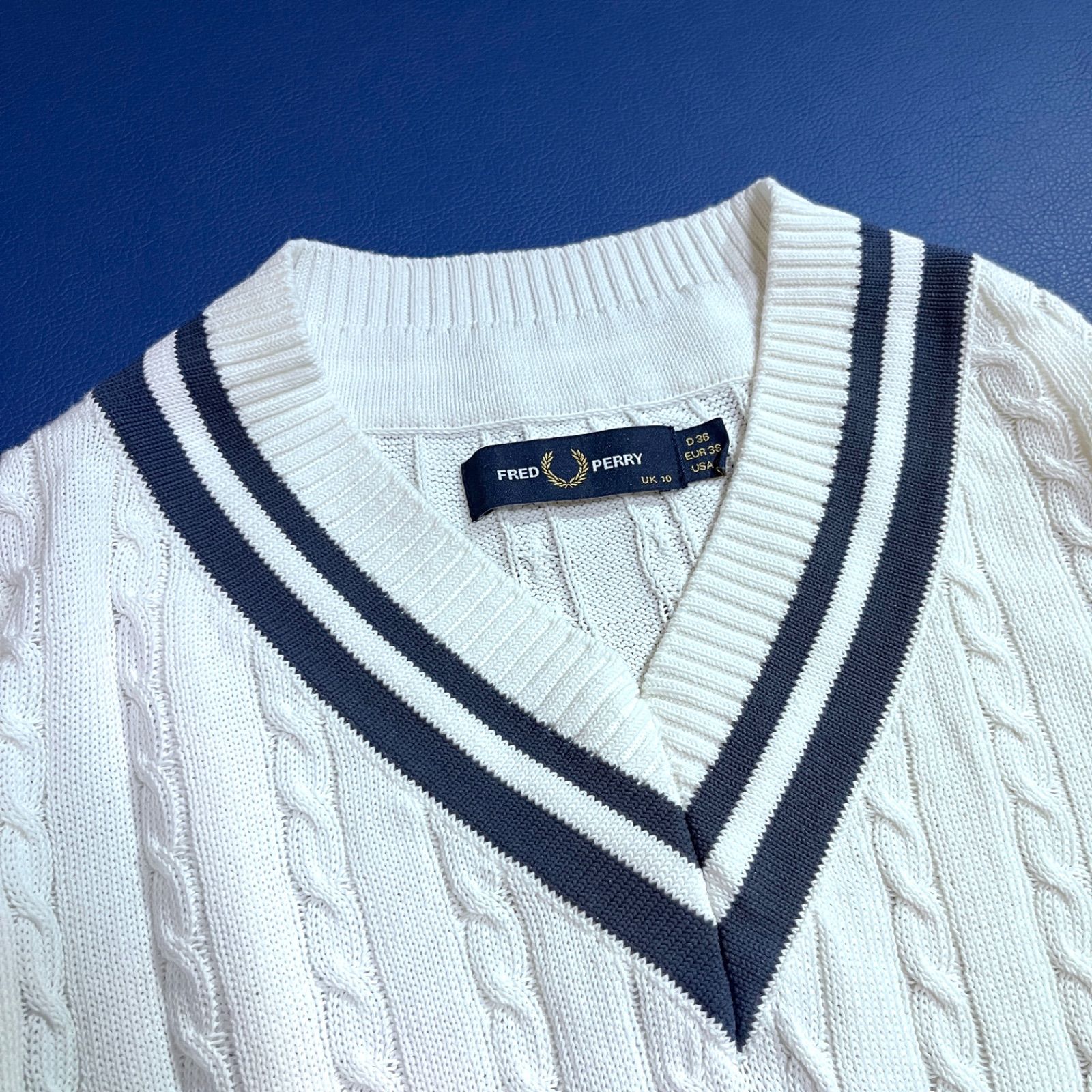 cW82 FRED PERRY チルデンニット ケーブルニット プルオーバー Vネック 