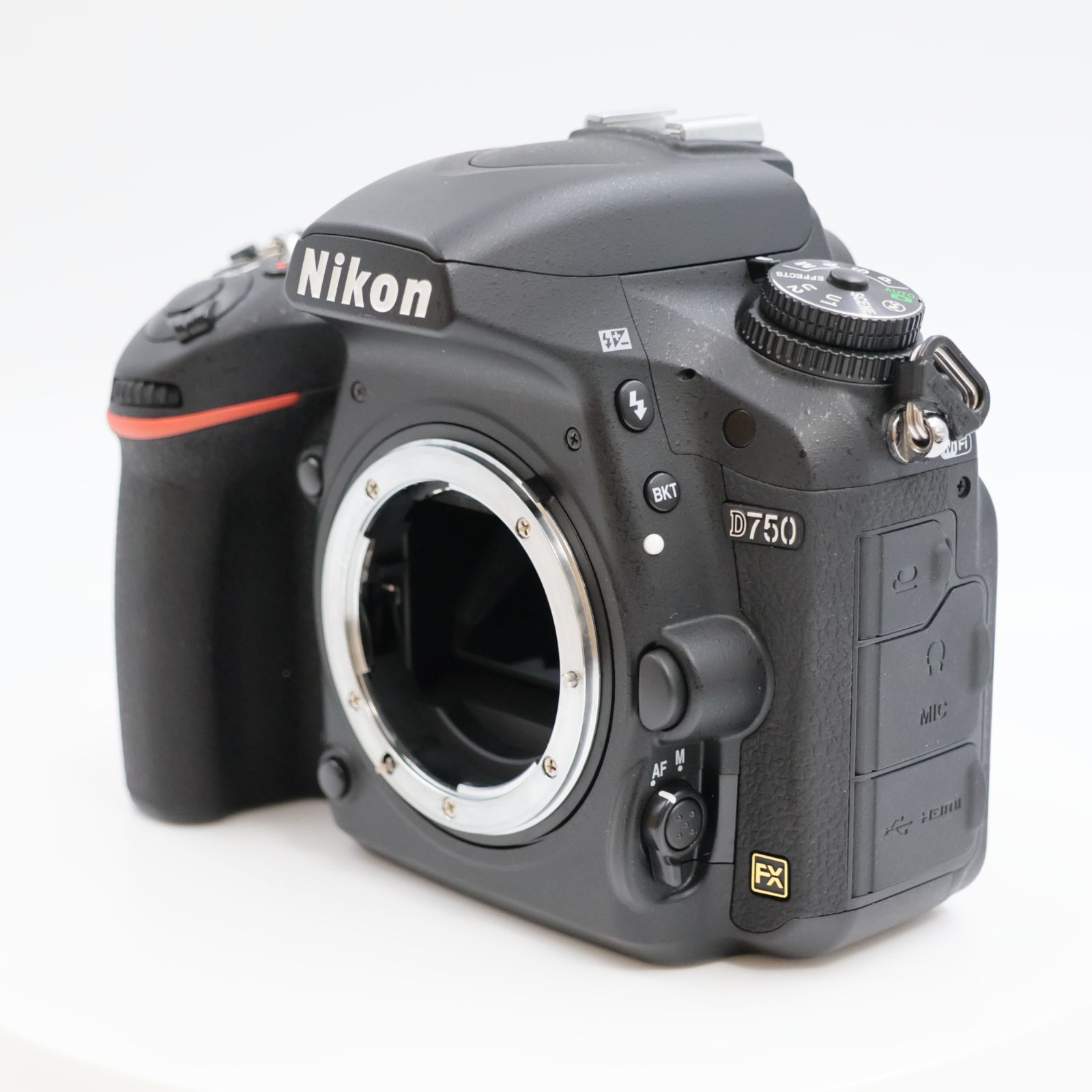 【週末限定値引】美品　Nikon D750 本体　シャッター数75,000回 美品】ニコン Nikon D750 ボディ（シャッター回数25,705枚） 【公式通販】