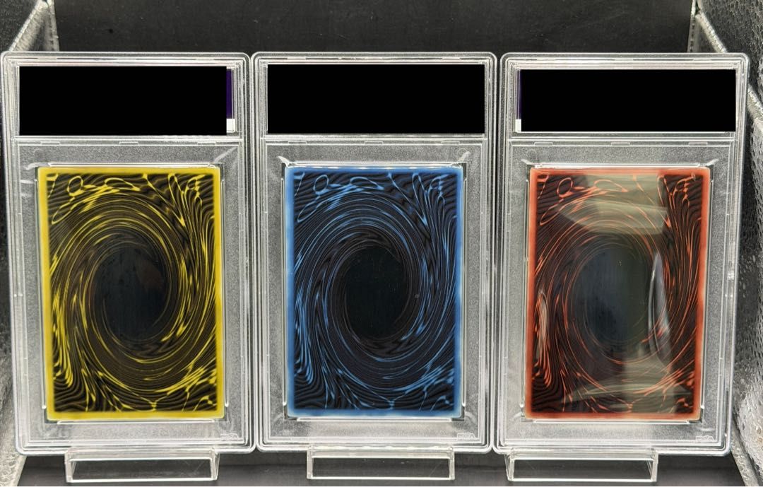 ▪️PSA10 3枚 ▪️鑑定なし 1枚 PSA10】 三幻神 3枚セット 連番なし ステンレス 遊戯王 1枚 - メルカリ