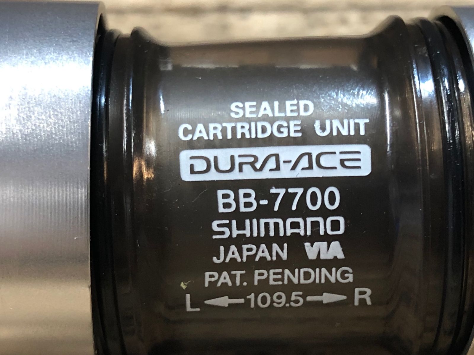 JK854 シマノ SHIMANO デュラエース DURA-ACE BB-7700 JIS 109.5mm 