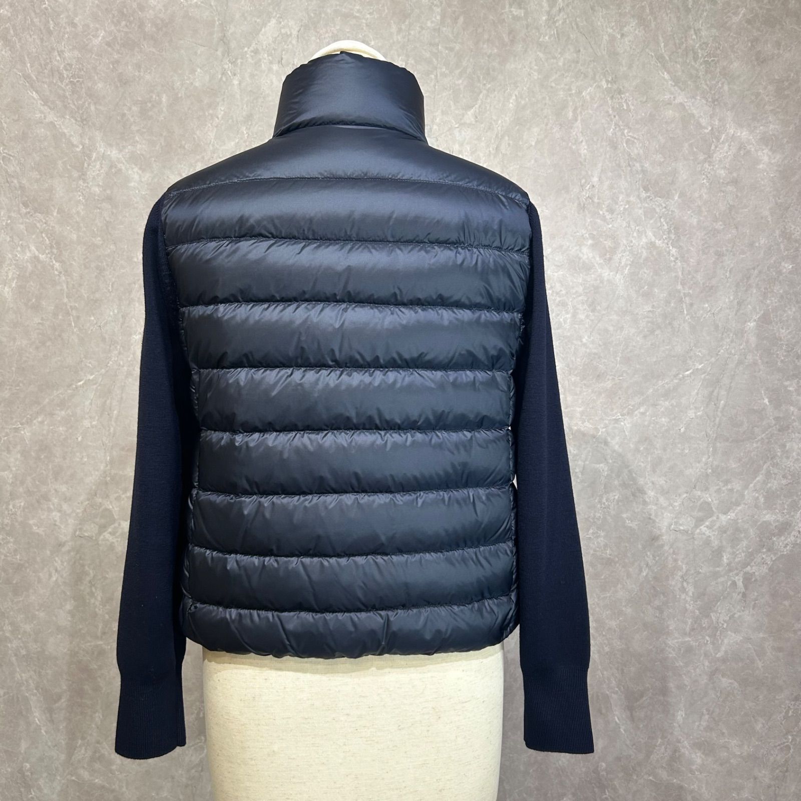 新品タグ付き】MONCLER モンクレールダウンジャケットニット切り替え 