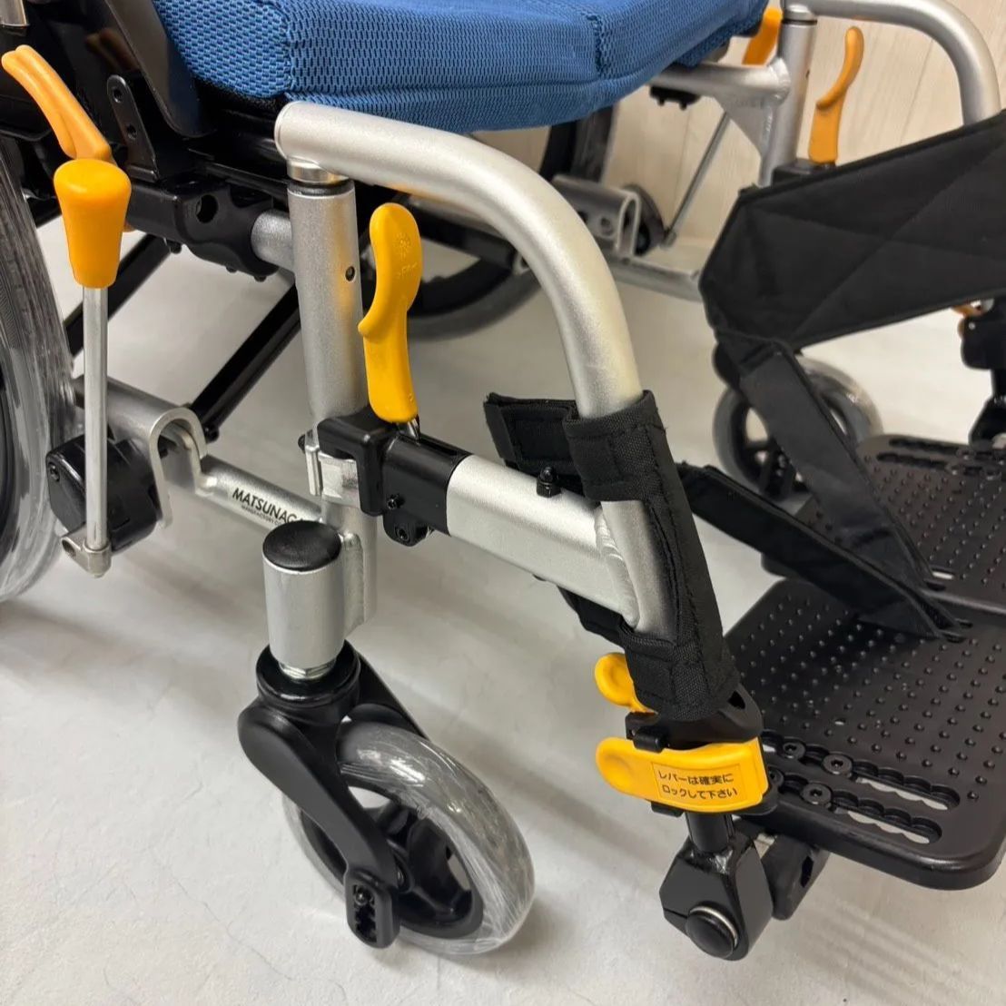 消毒済 中古 車椅子】すぐ使える車椅子 美品 NEXT-50B 松永製作所