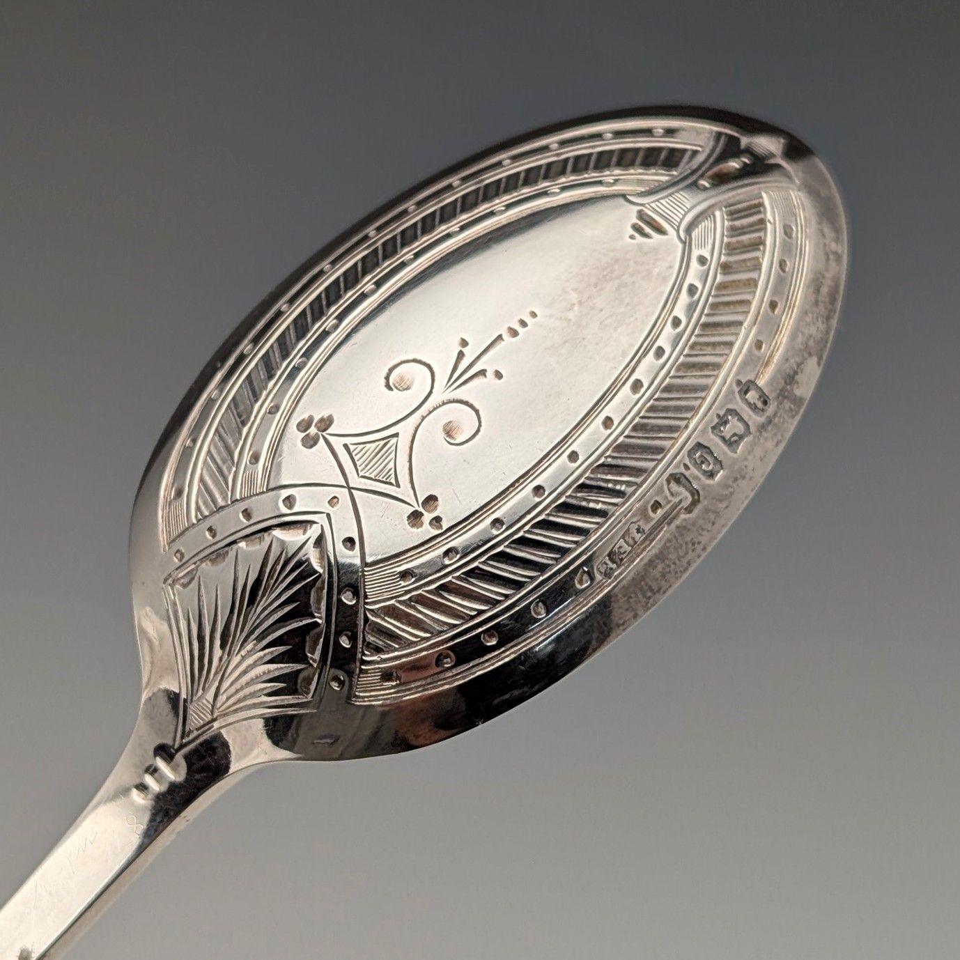 1874年頃 英国アンティーク 純銀製 クリスニングカトラリーセット 計89g Walker&Hall ケース入 1874年頃 英国アンティーク 純銀製 クリスニングカトラリーセット 計
