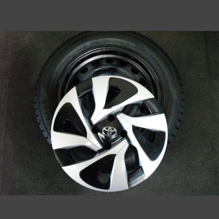 T-2203)本州送料無料 超バリ山 24年製 185/60R15 10アクア カローラ 