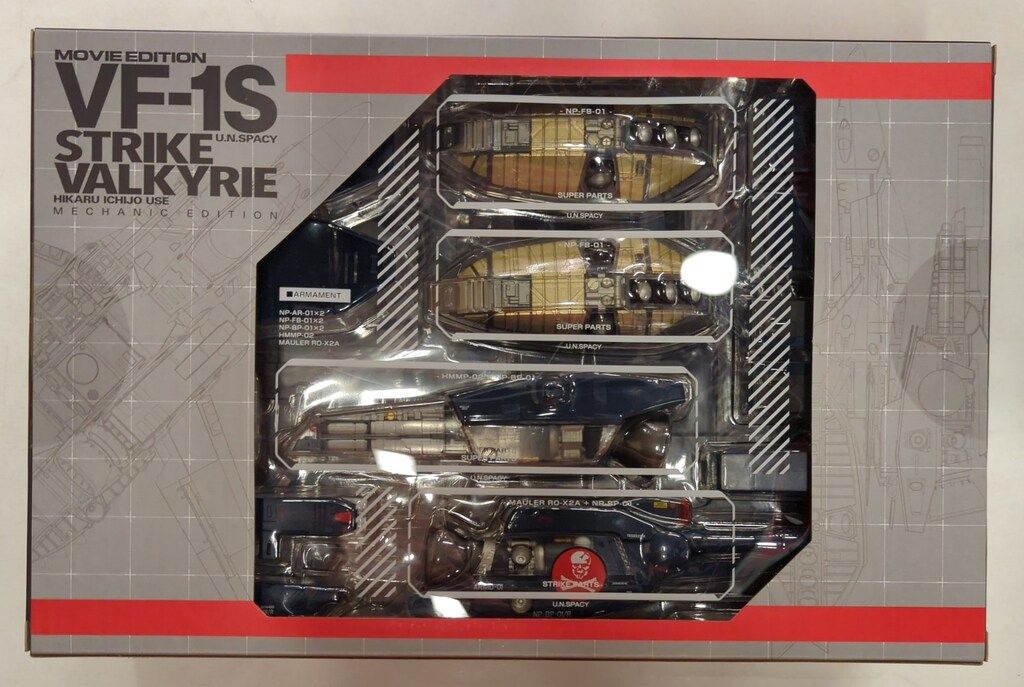 DX超合金 超時空要塞マクロス 劇場版 VF-1S ストライクバルキリー
