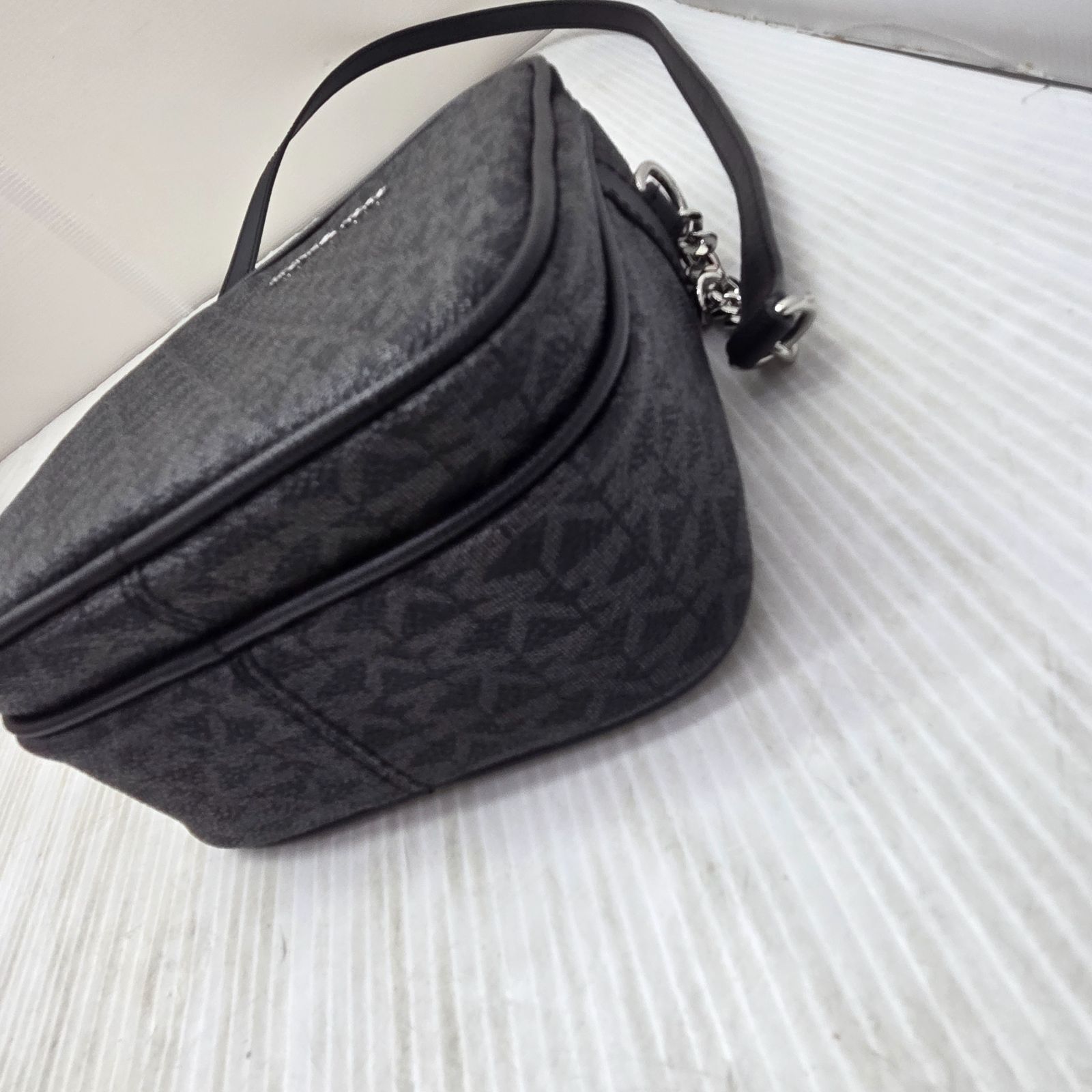4 S03447 MICHAEL KORS マイケルコース ショルダーバッグ 鞄 