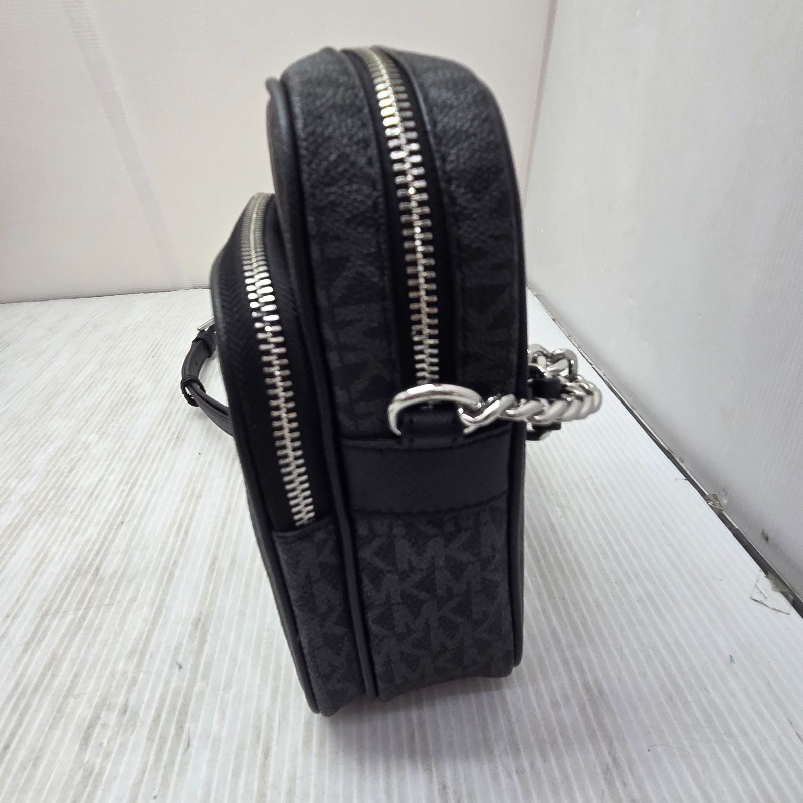 4 S03447 MICHAEL KORS マイケルコース ショルダーバッグ 鞄 
