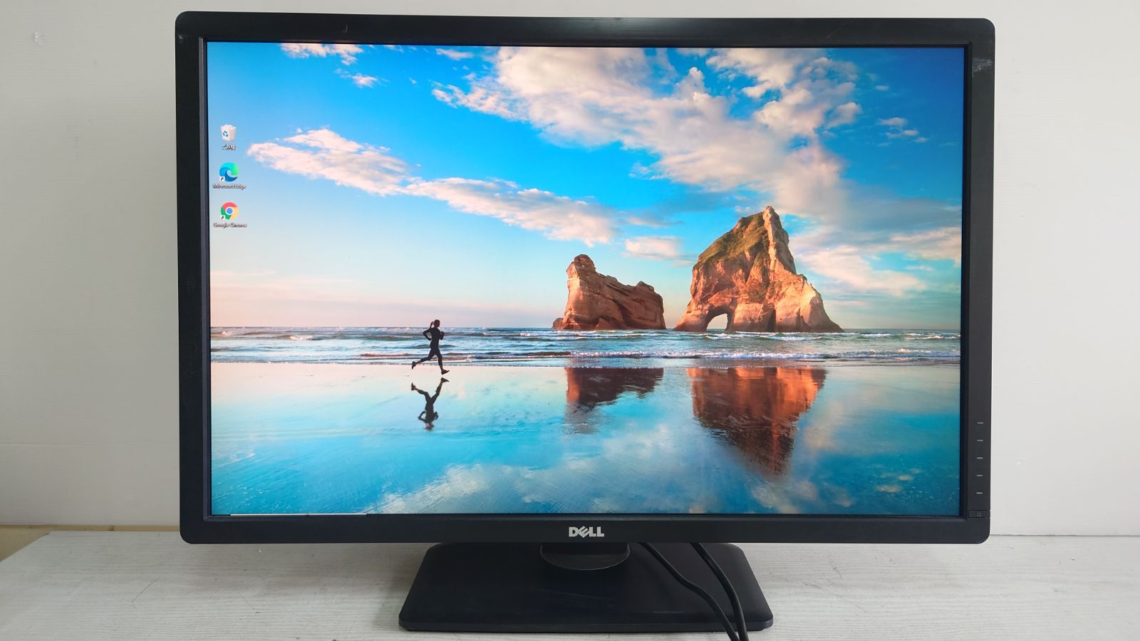 DELL U3014T 30型 WQXGA 液晶モニター 中古動作品 - メルカリ