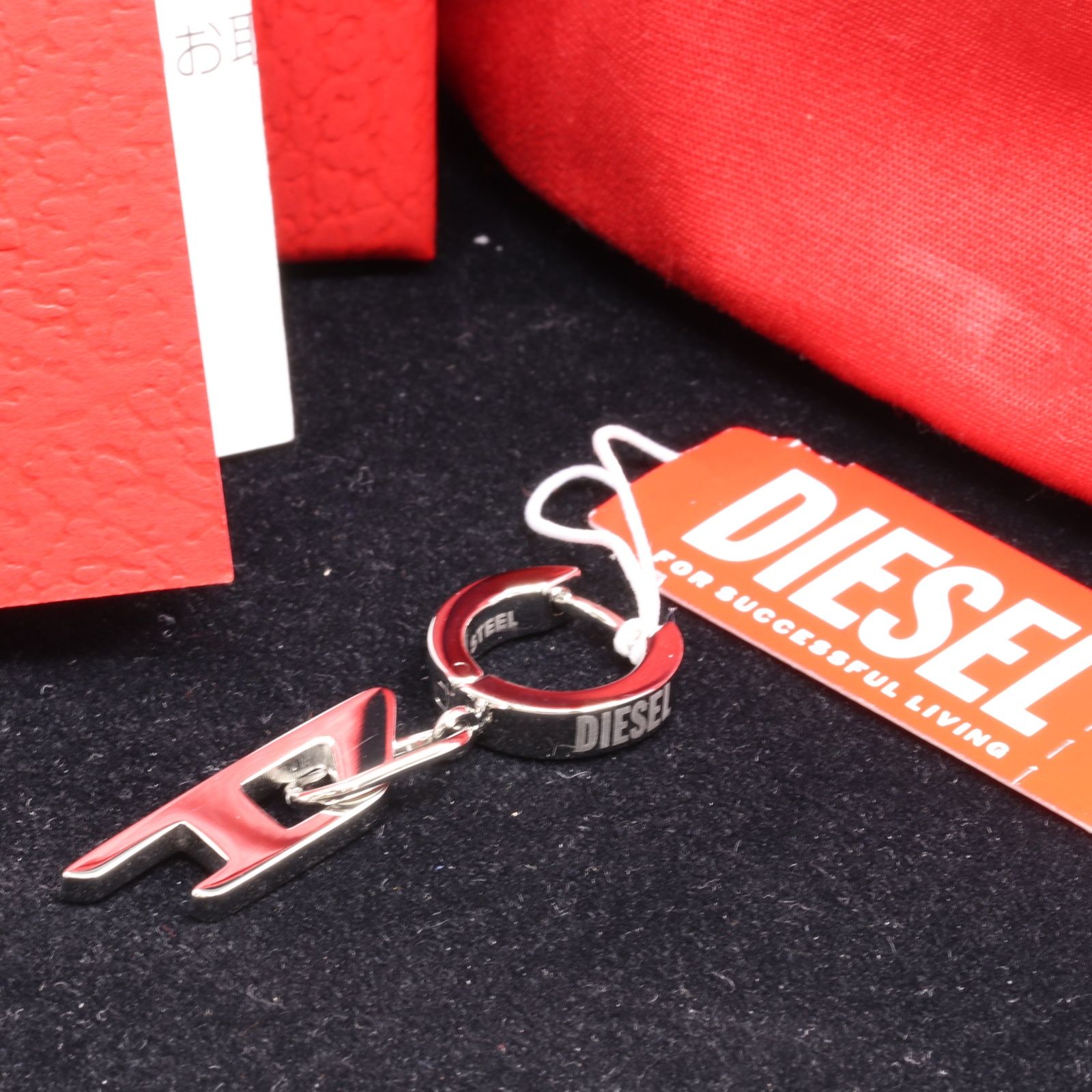 DIESEL ピアス　Dx1488 片耳 diesel ピアス 未使用 DIESEL ピアス ブラック 片耳用 未使用に近い