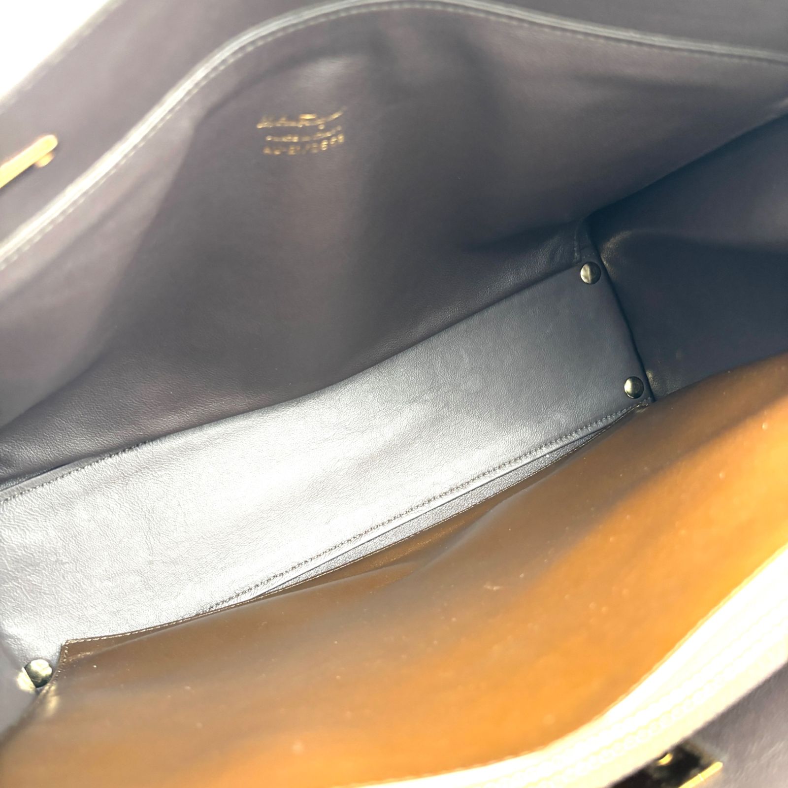 美品 Salvatore Ferragamo サルヴァトーレフェラガモ ガンチーニ 