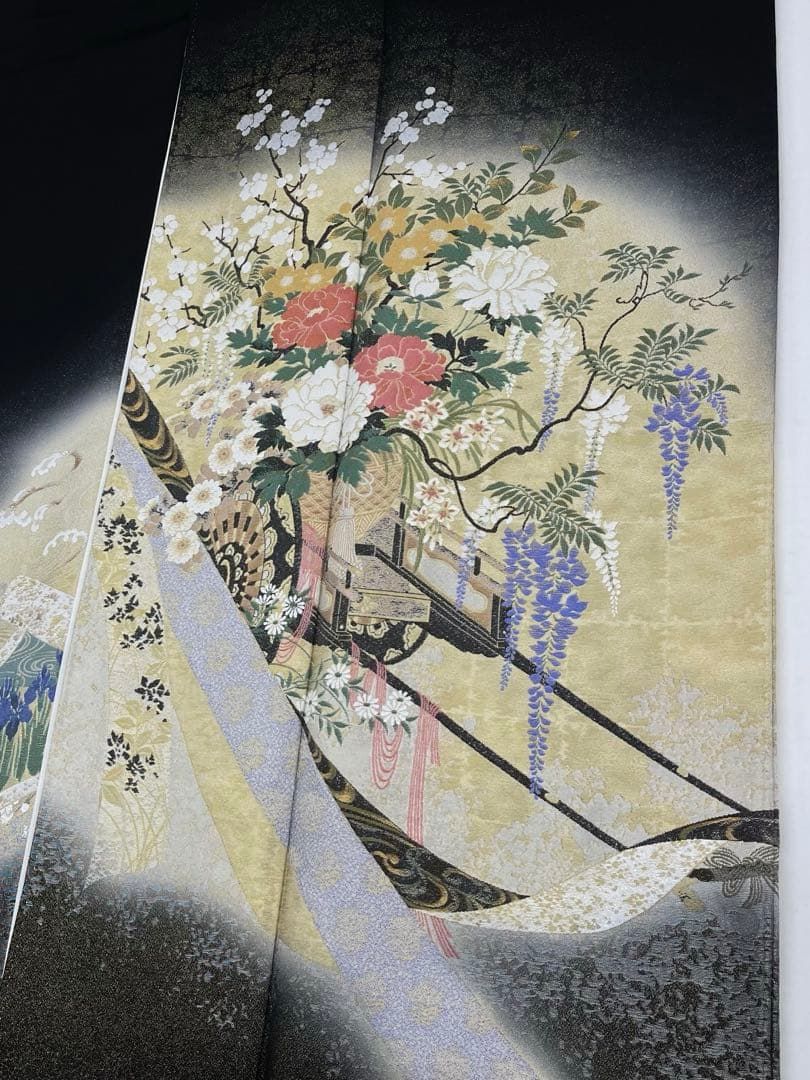 山本寛斎 寿光織 琳派華祥 黒留袖 御所車 比翼仕立て 正絹 A288 山本寛斎 寿光織 琳派華祥 黒留袖 御所車 比翼仕立て 正絹 A288 - メルカリ