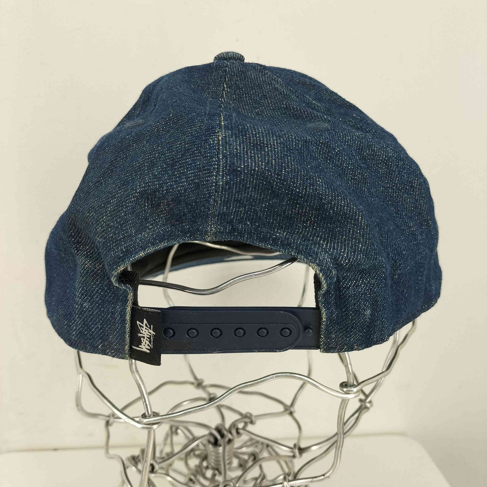 ステューシー ブラック デニム 刺繍ロゴ ベースボールキャップ 美品 ステューシー Stussy 9FIFTY ロゴ刺繍 デニムベースボールキャップ