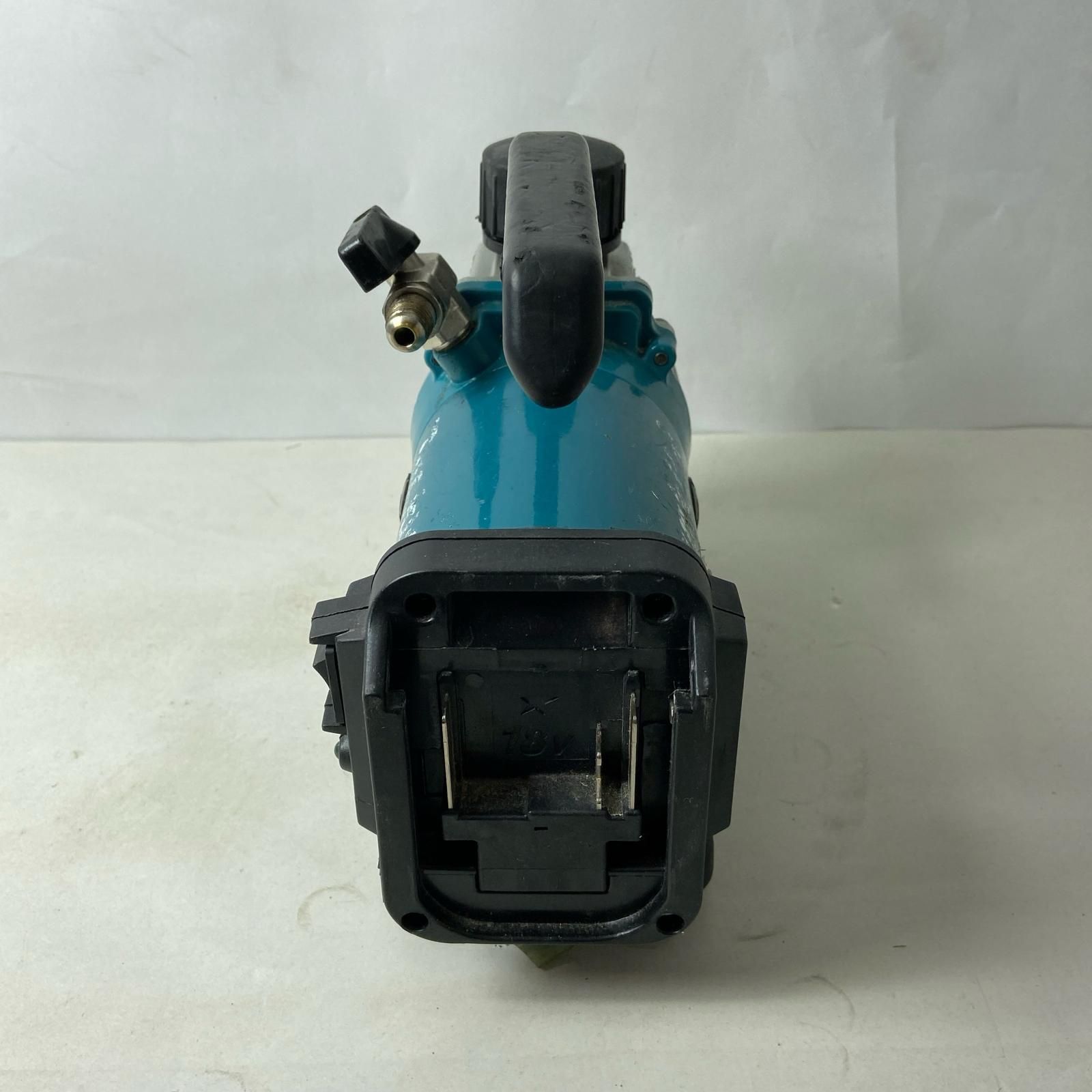 MAKITA マキタ 18V充電式真空ポンプ VP180D ブルー - メルカリ