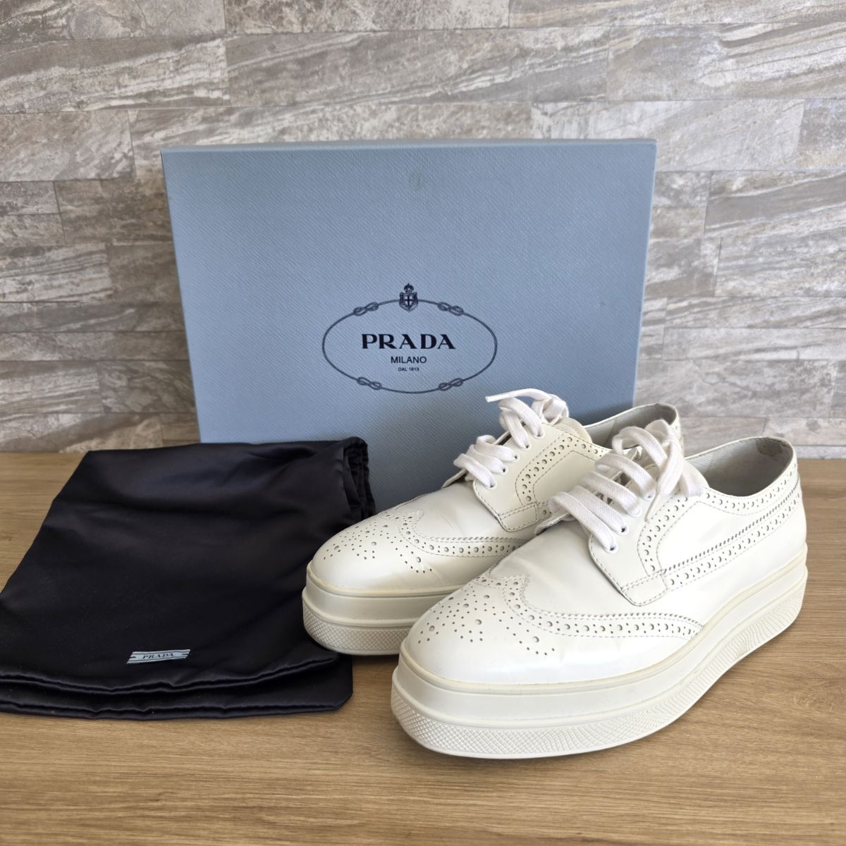 値下げ】PRADA プラダ 厚底 ウイングチップ レースアップ エナメル