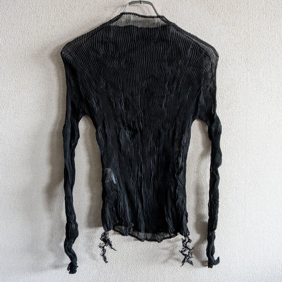 美品】 ISSEY MIYAKE FETE 【しわプリーツ ブラウス】02 ブラック