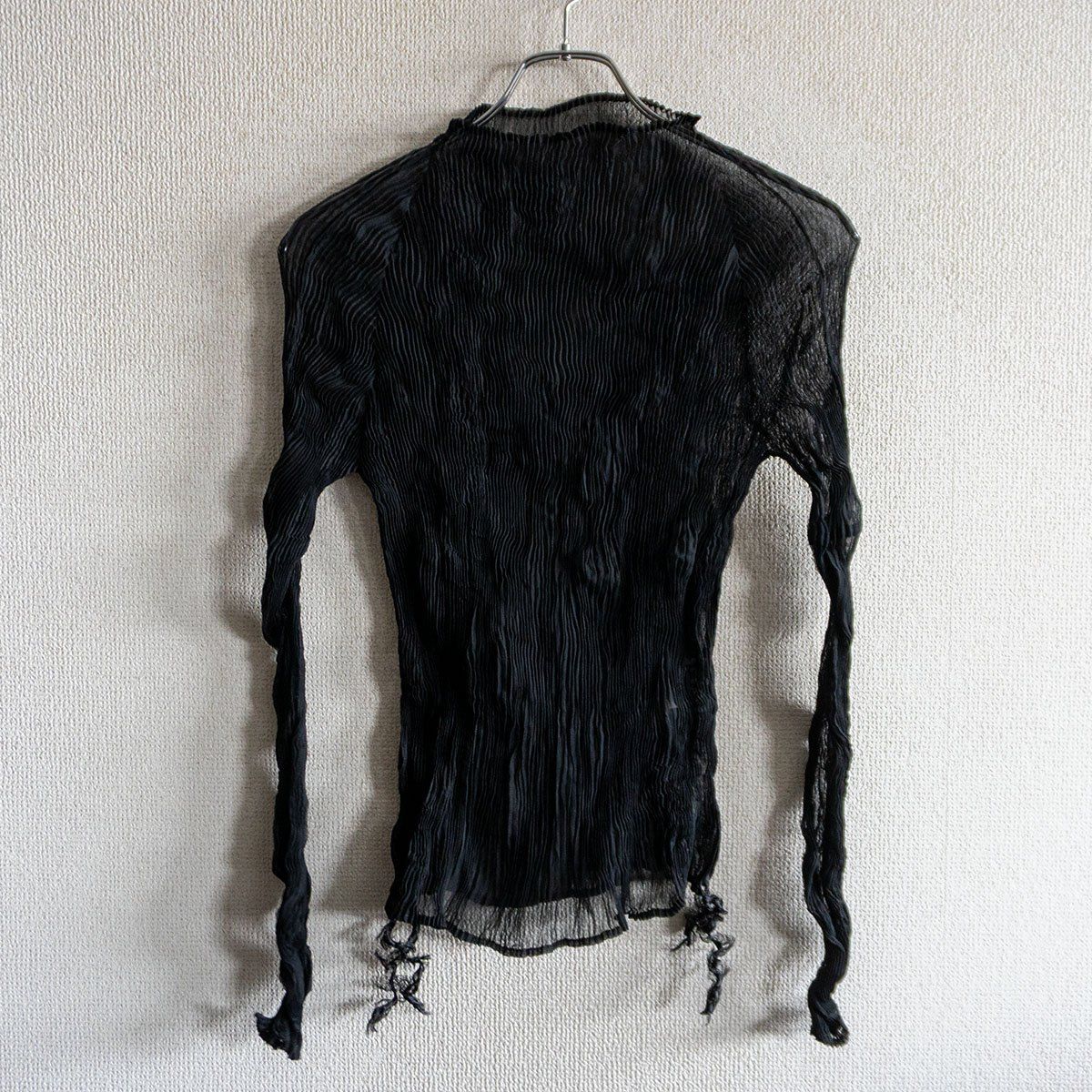 美品】 ISSEY MIYAKE FETE 【しわプリーツ ブラウス】02 ブラック