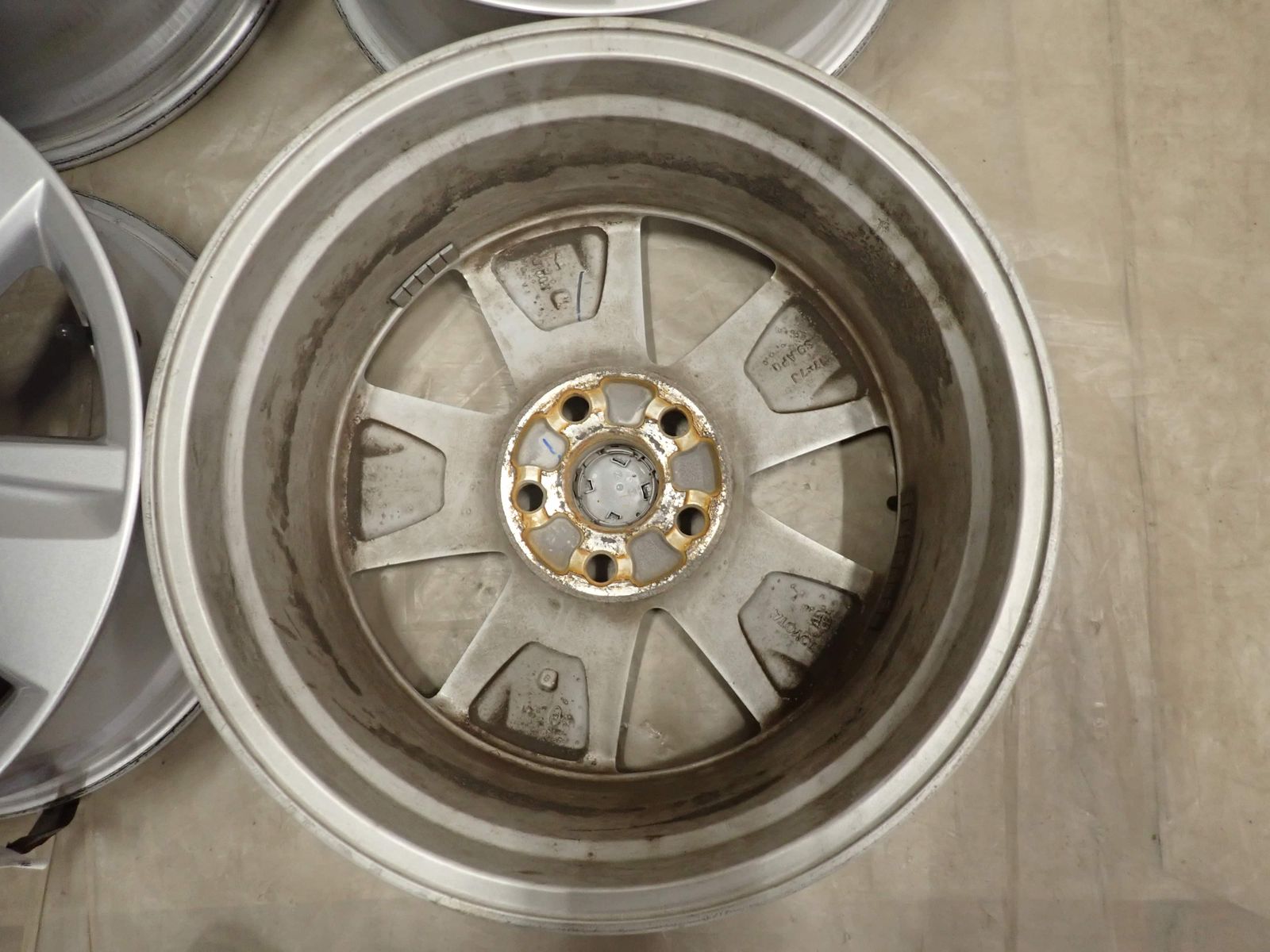 4本SET 会社宛 送料無料 17×7J トヨタ ハリアー 純正 アルミ 5穴 PCD 
