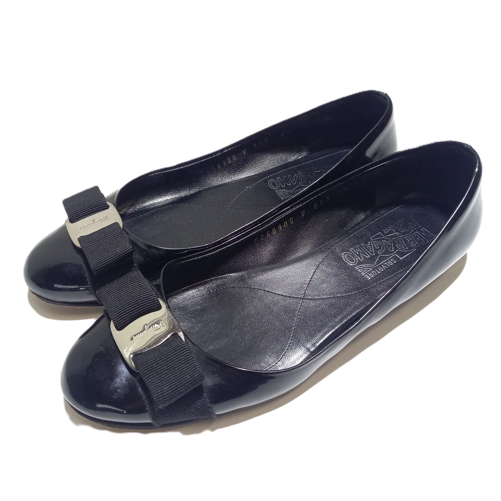 ヴァラ リボン - ウィメンズ - Salvatore Ferragamo JP 美品フェラガモ