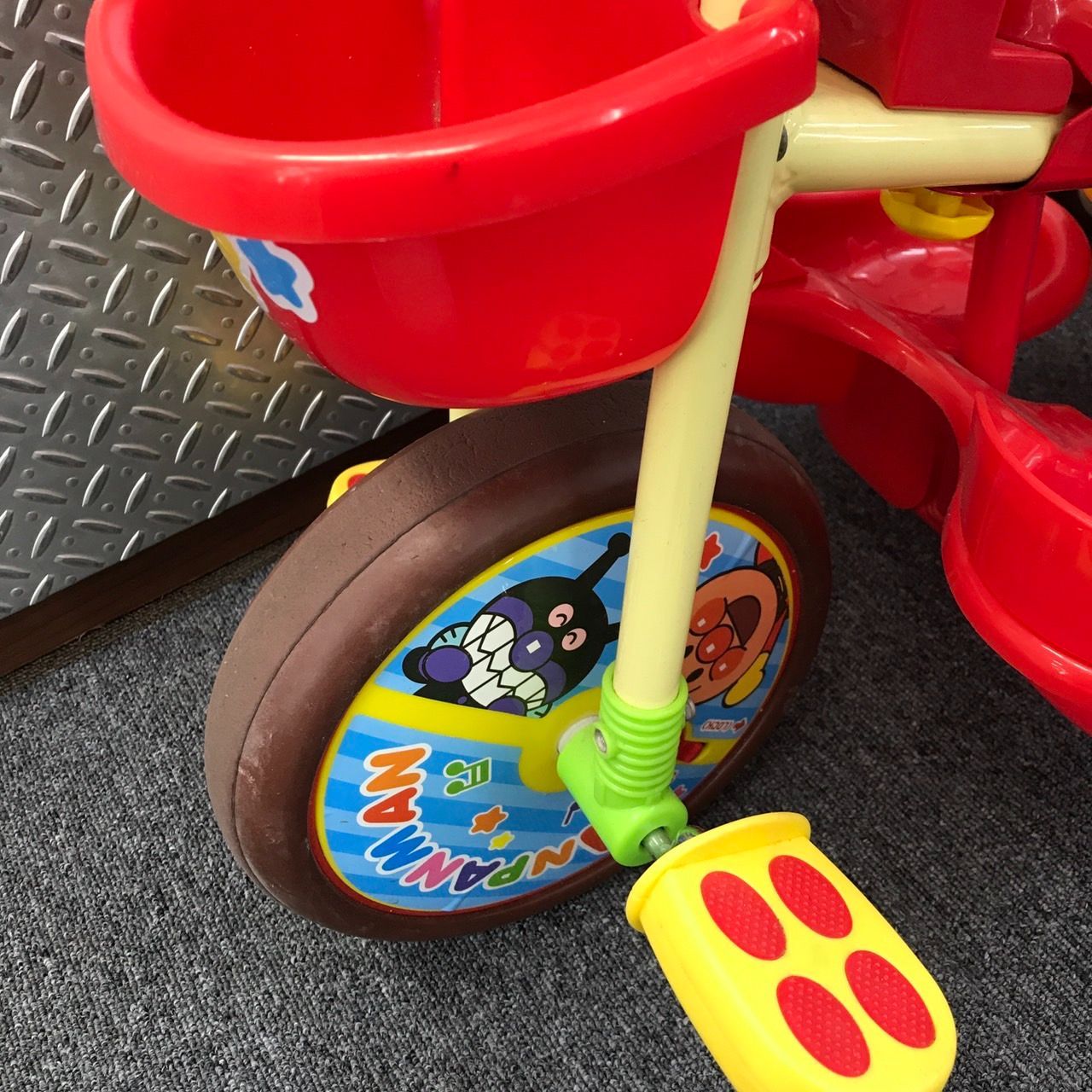 アンパンマン おでかけ三輪車 ブザー付 それいけ！ アンパンマン