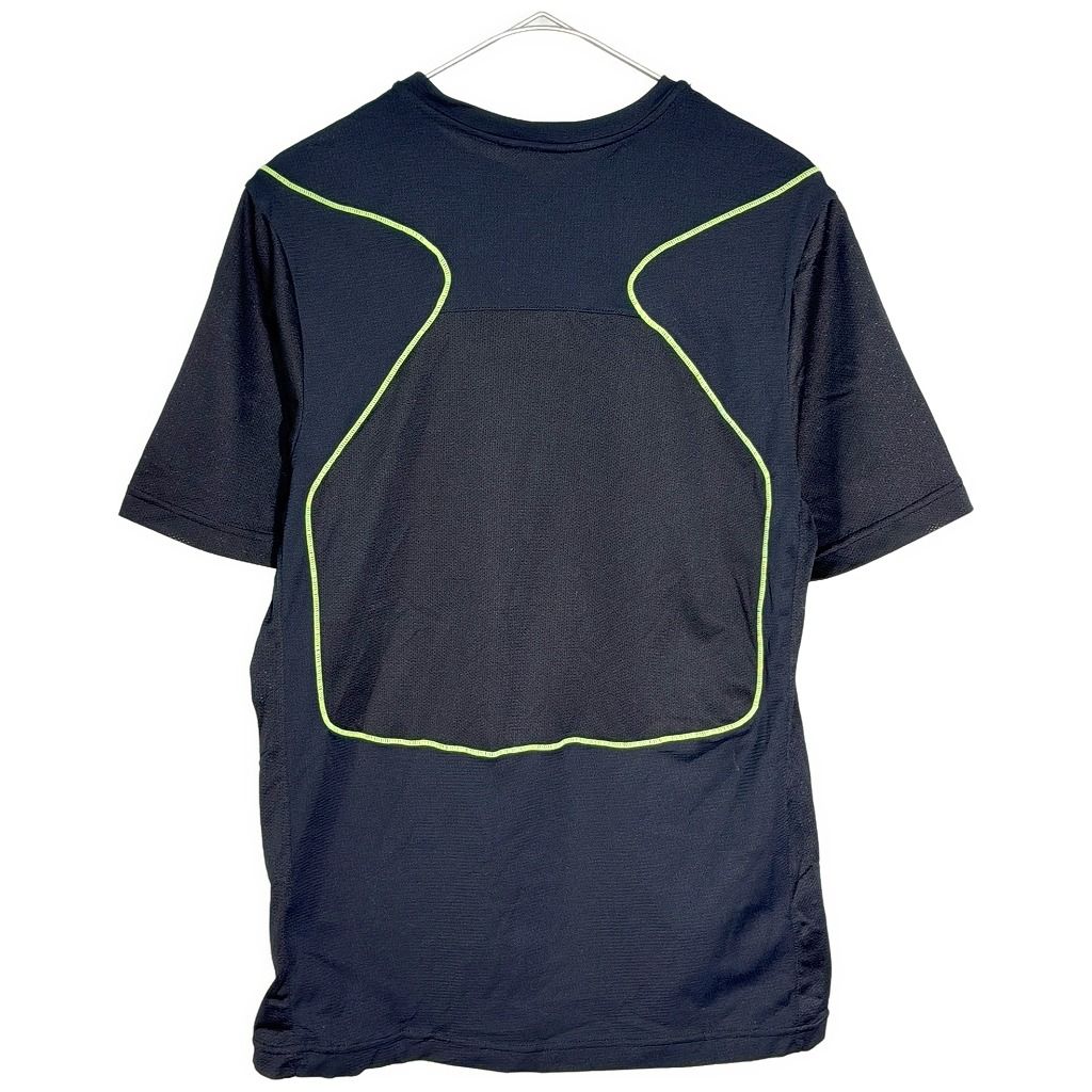 NIKE ナイキ ワンポイントロゴ メッシュＴシャツ スポーツ ブラック(レディース XL)中古 古着 X7516 NIKE ナイキ ワンポイントロゴ メッシュTシャツ スポーツ ブラック
