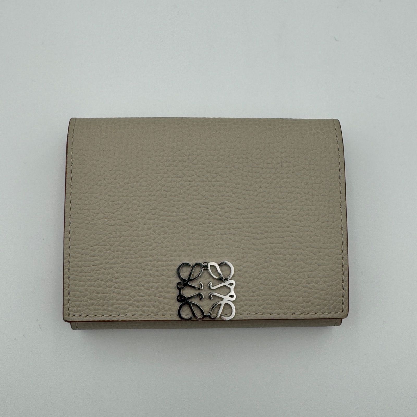 LOEWE アナグラム トライフォールド グレインカーフレザー アイボリー 