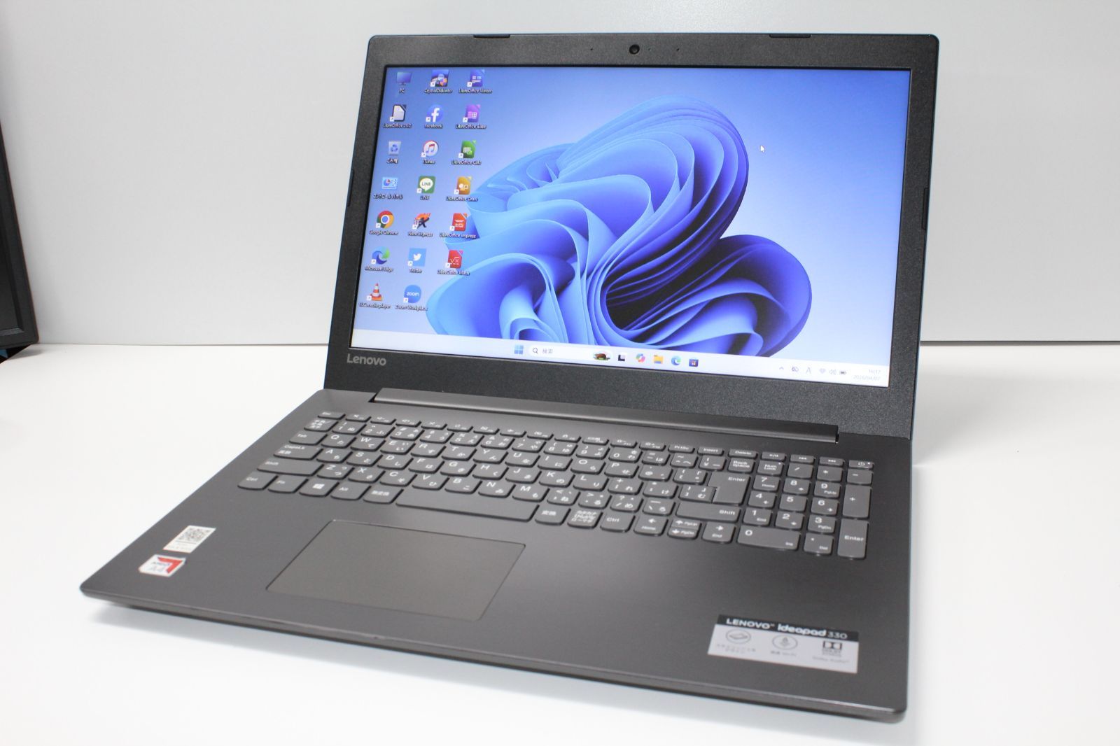 【中古ノートPC】Lenovo〈IdeaPad 330-15AST〉AMD A4-9125/SSD256GB/メモリ8GB ⑥ 中古ノートPC】Lenovo〈IdeaPad 330-15AST〉AMD A4-9125/SSD256GB