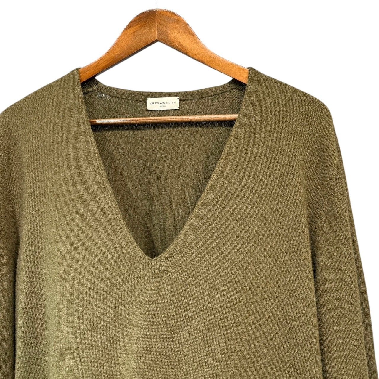 美品 2020SS DRIES VAN NOTEN  ドリスヴァンノッテン ボリュームパフスリーブカットソー S/カーキ コットン【2400013286602】 DRIES VAN NOTEN - 美品 2020SS DRIES VAN NOTEN ドリスヴァンノッテン