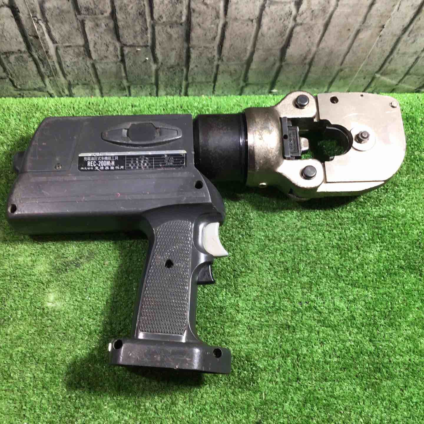 ◇泉精器(IZUMI) コードレス油圧式圧着工具 REC-200M2H【川口店 