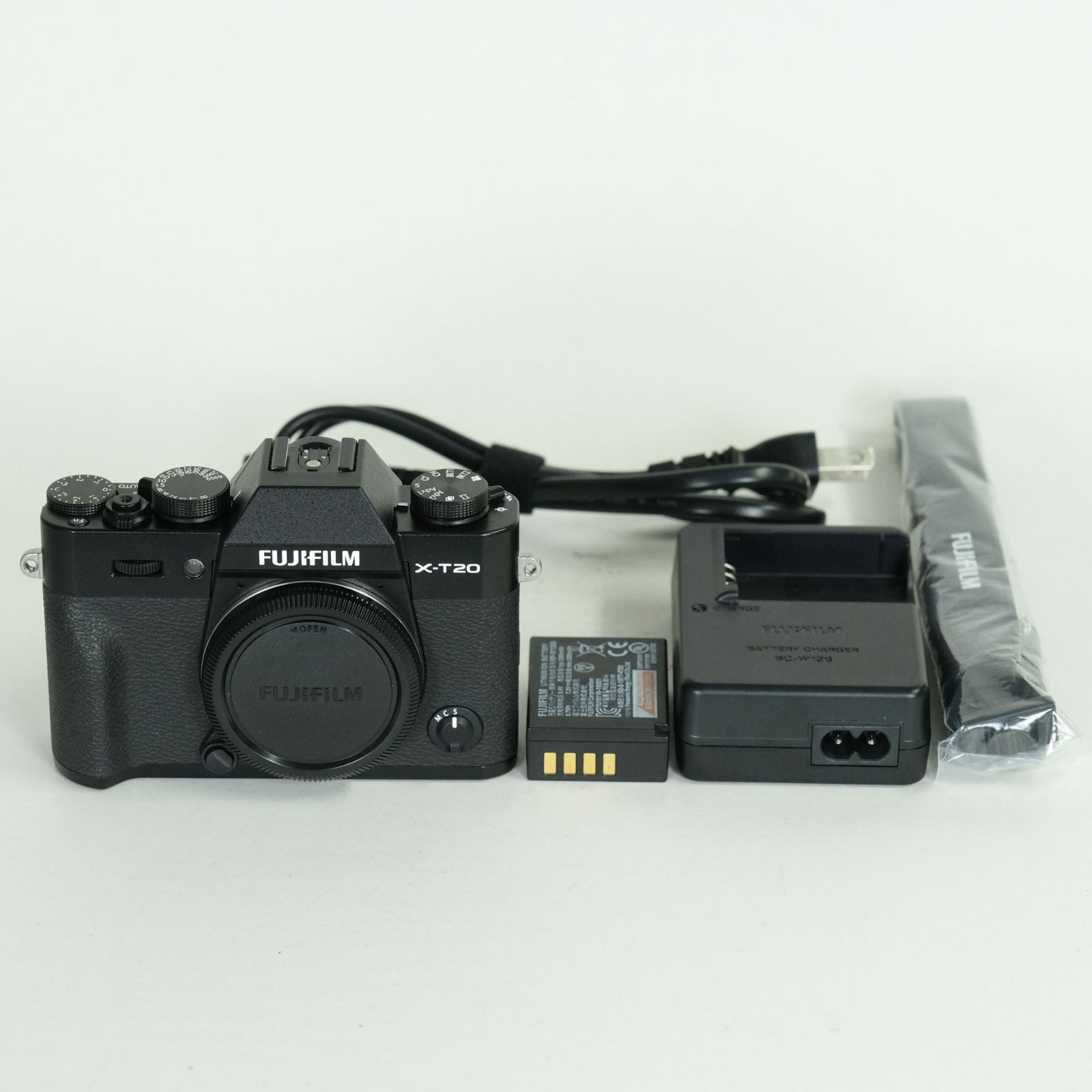 美品] FUJIFILM X-T20 [ボディ ブラック] | FUJIFILM Xマウント - メルカリ