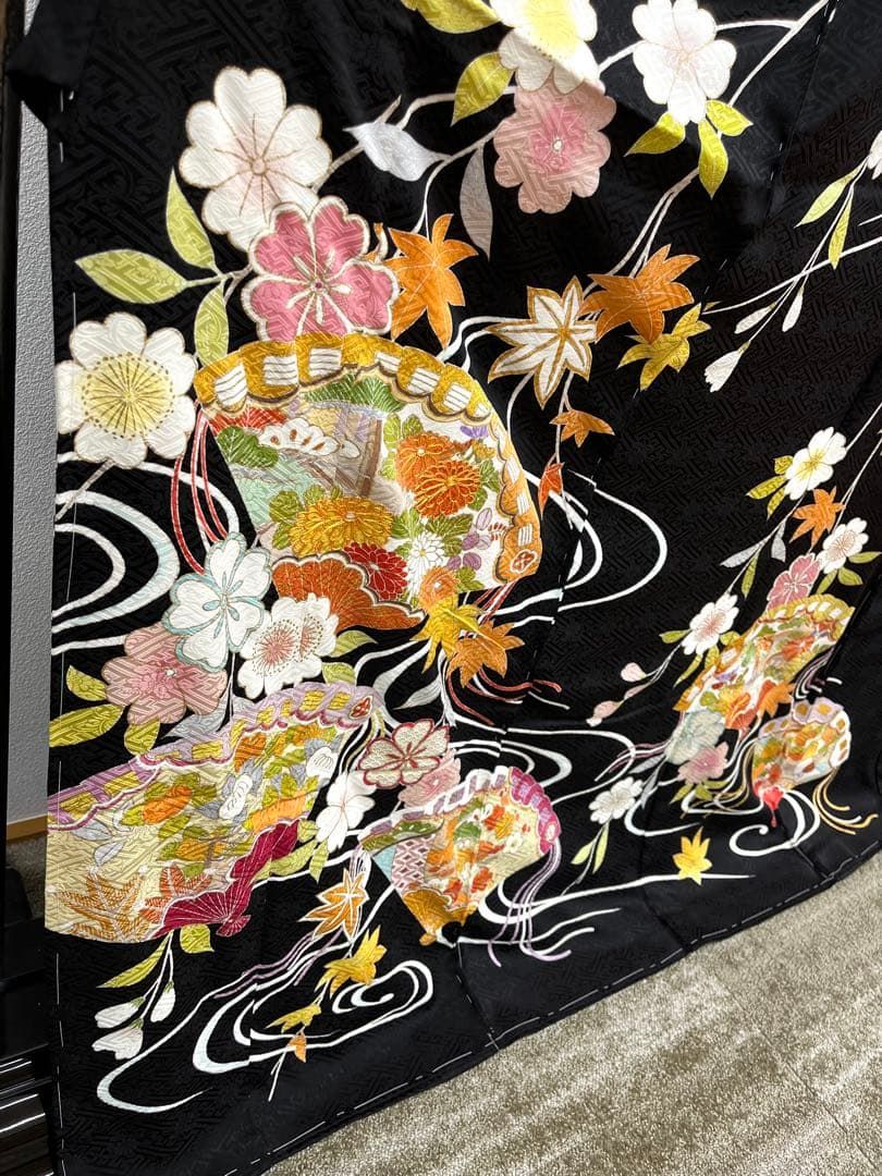 千總謹製 落款入 振袖 仮絵羽 未仕立て品 金駒 金彩 正絹 八掛付き 