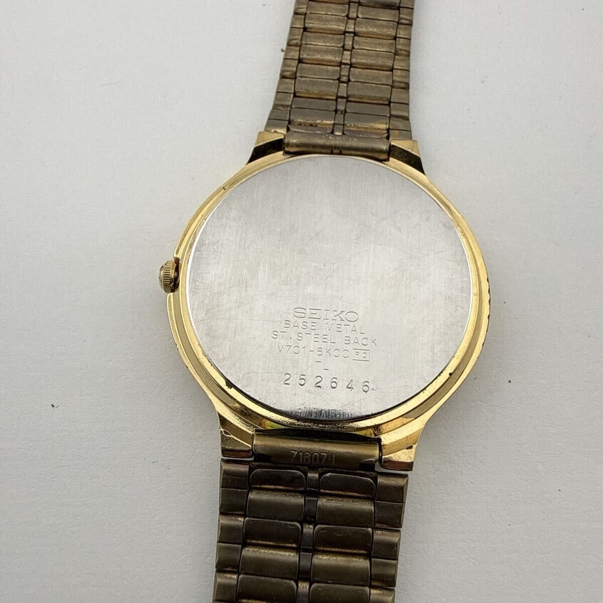 SEIKO V701-6K0 セイコー SX メンズ 腕時計 稼働品 電池交換済【F43 