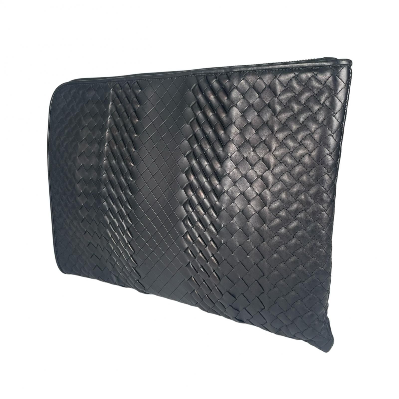 BOTTEGAVENETA ボッテガヴェネタ イントレッチオインヘマラトーレ クラッチバッグ レザー ブラック メンズ【中古】【送料無料】 BOTTEGAVENETA ボッテガヴェネタ イントレッチオインヘマラトーレ