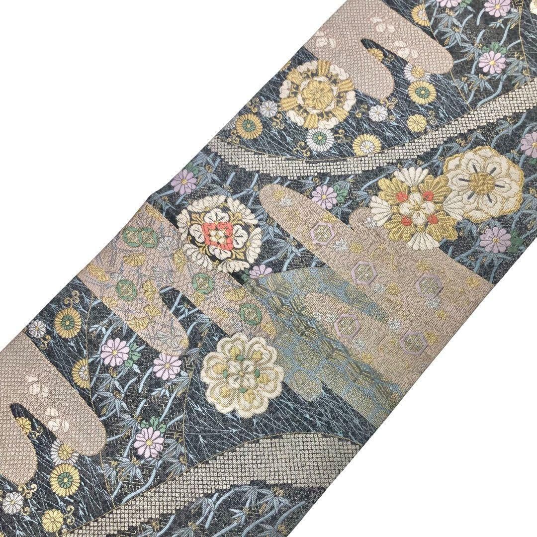袋帯 エ霞に華柄模様 花七宝 花亀甲 灰青色 金銀糸 O-5759 袋帯 エ霞に華柄模様 花七宝 花亀甲 灰青色 金銀糸 O-5759 - メルカリ