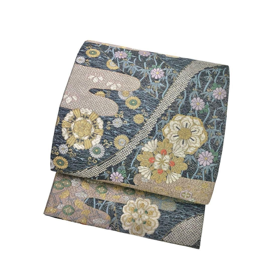 袋帯 エ霞に華柄模様 花七宝 花亀甲 灰青色 金銀糸 O-5759 袋帯 エ霞に華柄模様 花七宝 花亀甲 灰青色 金銀糸 O-5759 - メルカリ